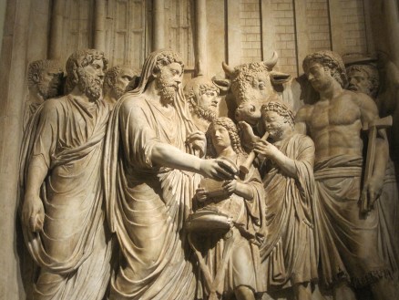 0_Relief_-_Marcus_Aurelius_procédant_à_un_sacrifice_-_Musei_Capitolini_(1)